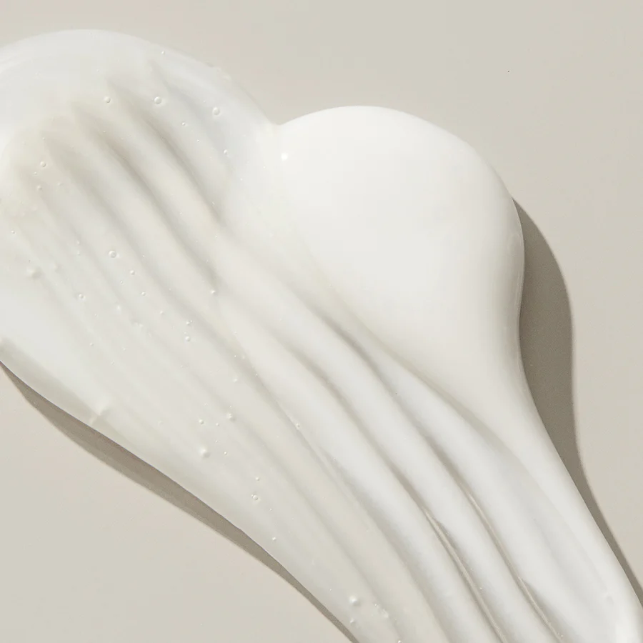 2022 site update product pages secondary imagesulux goop 2 900x 1 Балсам за коса Unite U Luxury Pearl & Honey Conditioner