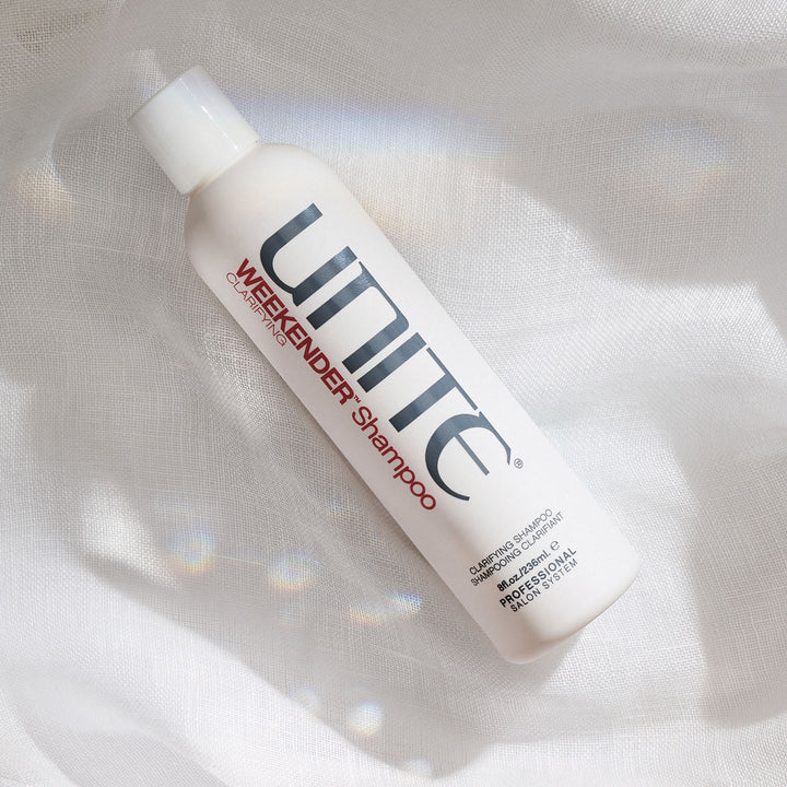 Почистващ шампоан Unite Weekender Clarifying Shampoo