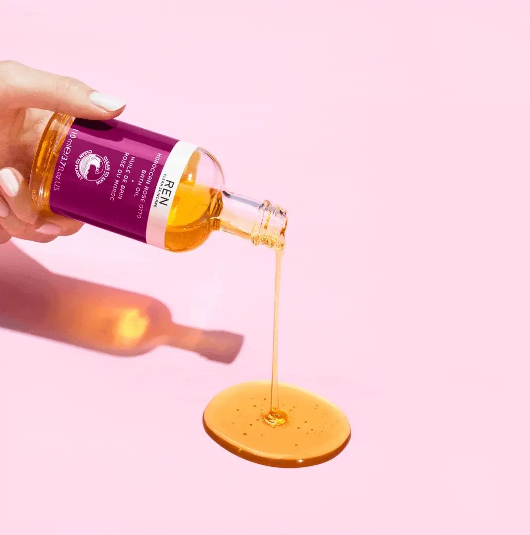 ren moroccan rose otto bath oil1 Успокояващо масло за вана REN MOROCCAN ROSE OTTO BATH OIL 110ml