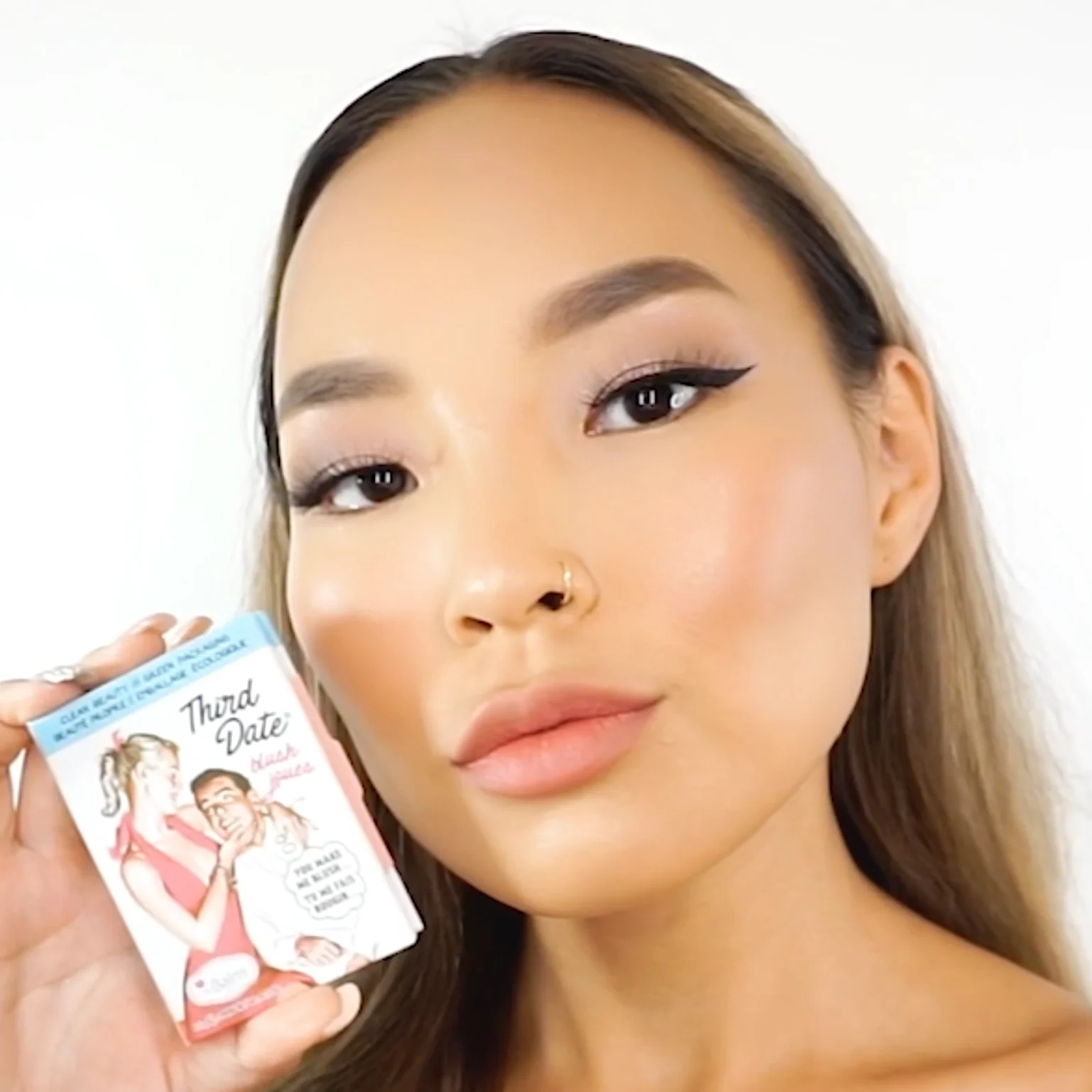 Руж theBalm Third Date Blush