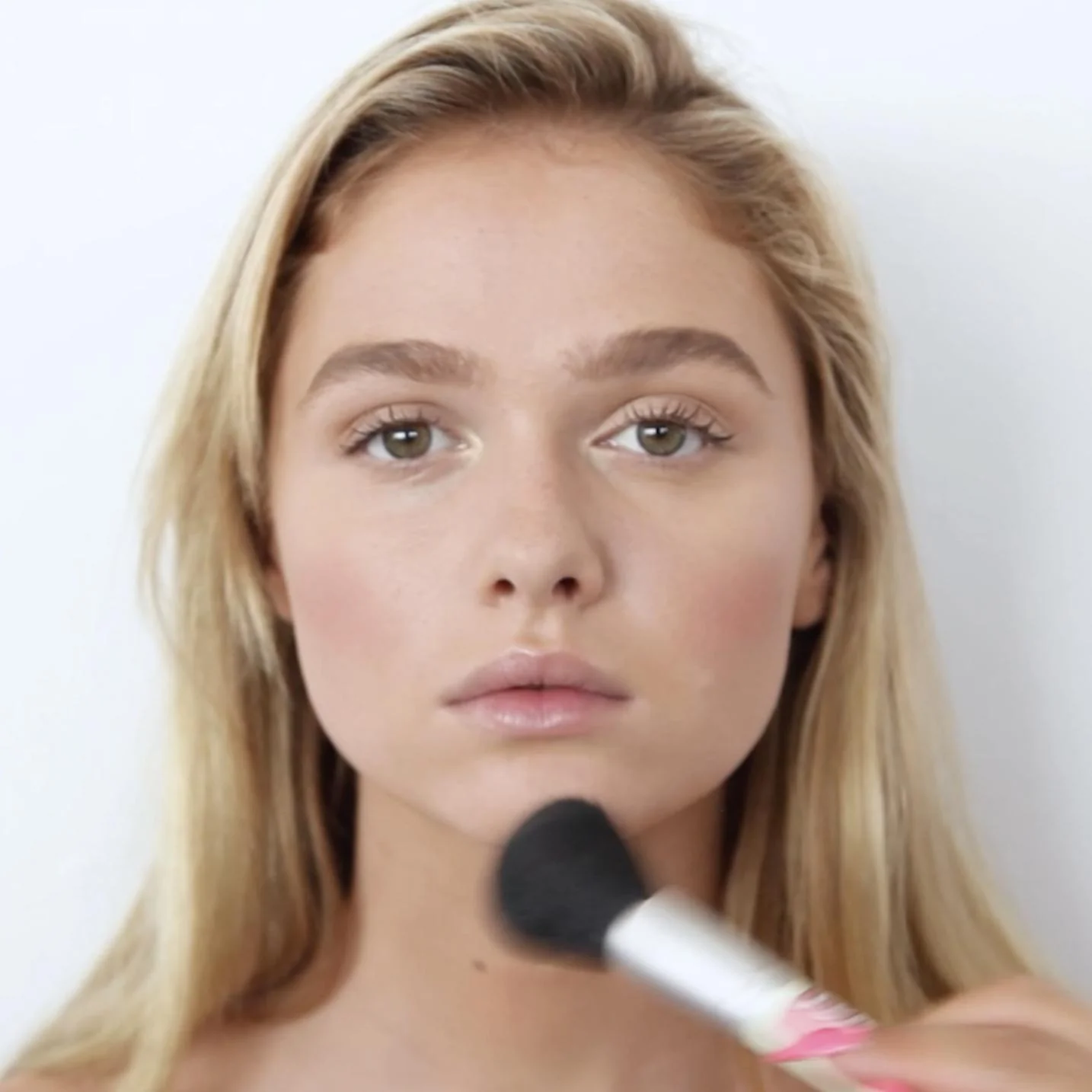 theBalm Sexy Mama-Матираща пудра за лице