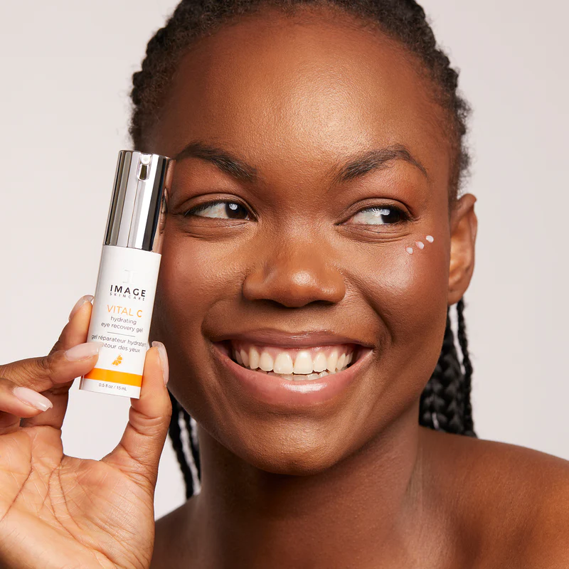 vital c hydrating eye recovery gel pdp r05 2 Хидратиращ околоочен гел IMAGE Skincare VITAL C Hydrating Eye Recovery Gel