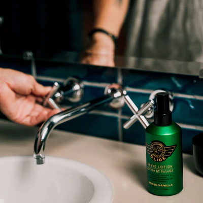 Гел за бръснене Men's Spiced Vanilla Glide Shave Lotion