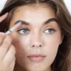 Молив за оформяне на вежди theBalm Furrowcious Brow Pencil