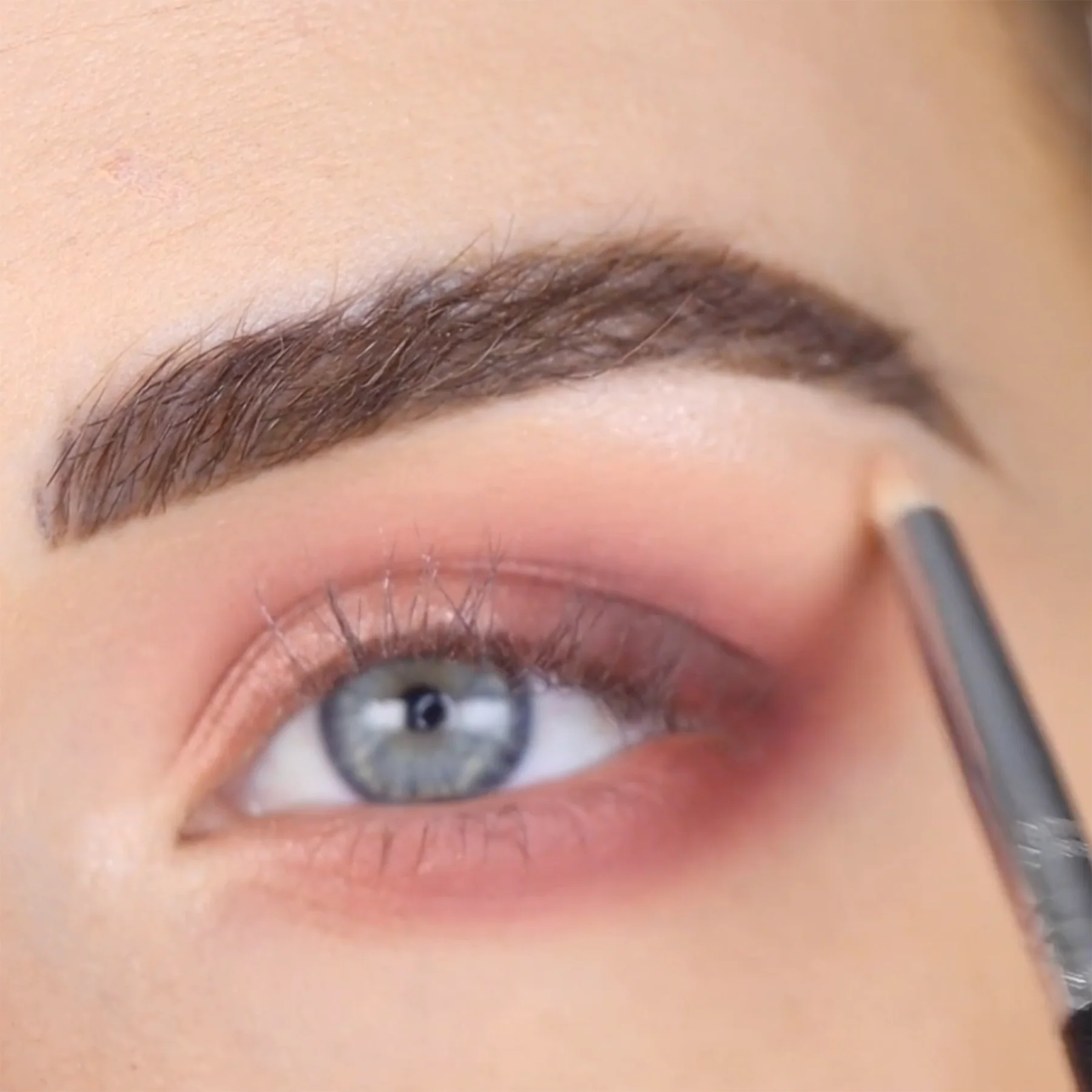 videothumb 570381970 Палитра сенки за очи theBalm Male Order Domestic Male