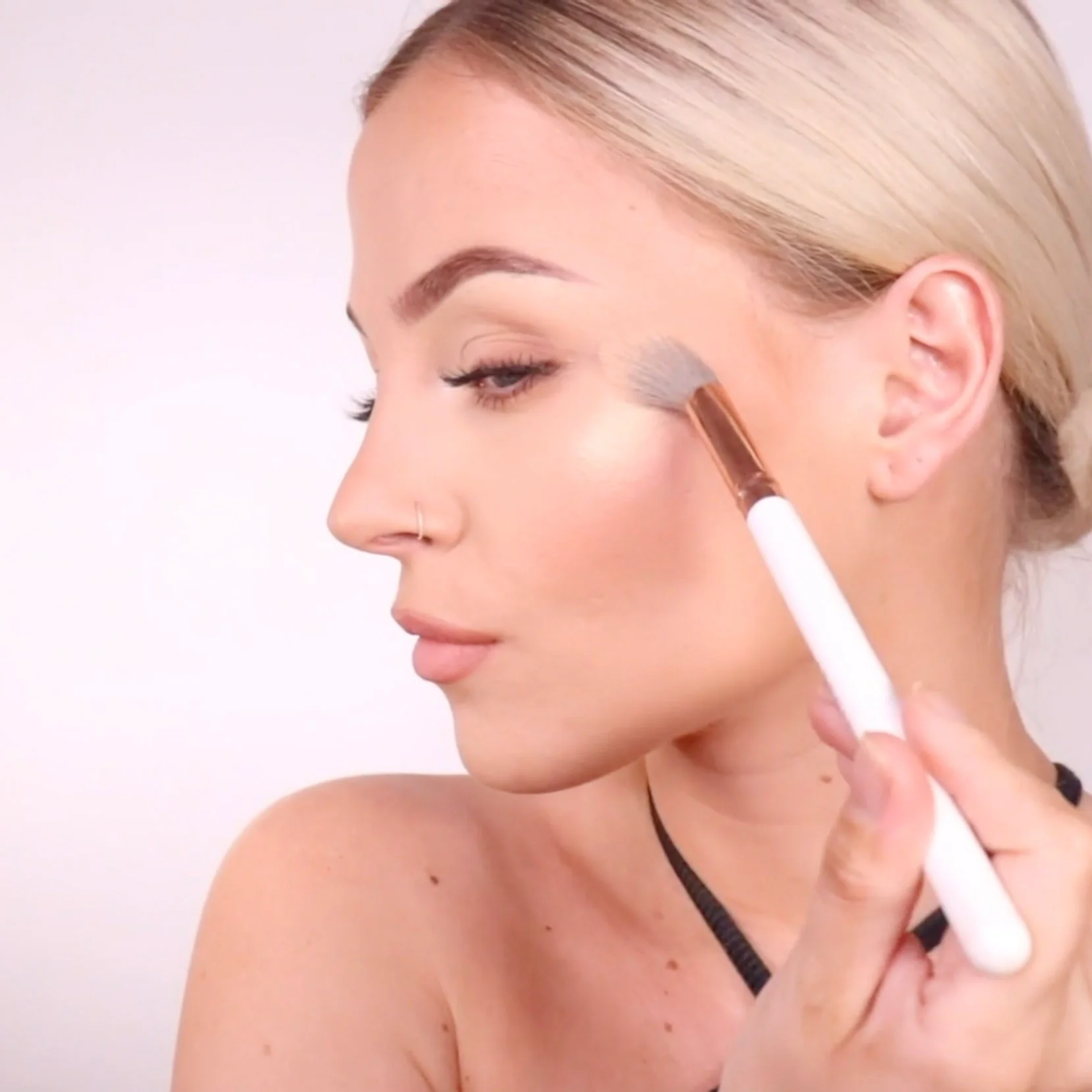 Хайлайтър theBalm Let's Bolt