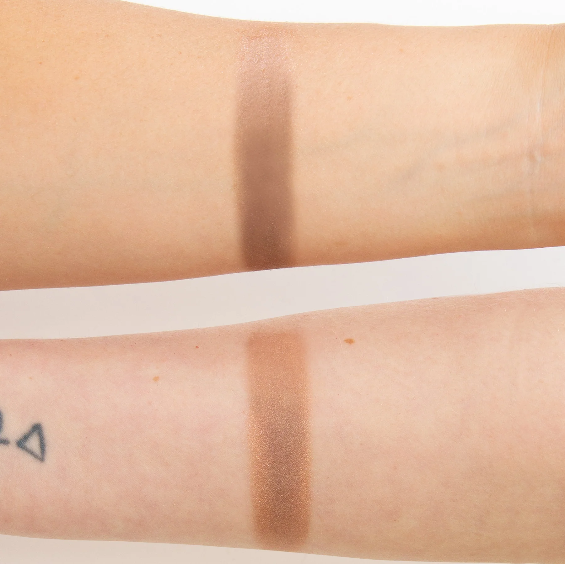 OS-IfyourRich-ImSingle Минерални сенки за очи theBalm Overshadow