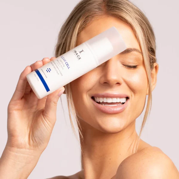 clear cell clarifying salicylic tonic pdp r05 Почистващ тоник за лице IMAGE Skincare Clear Cell Clarifying Salisylic Tonic