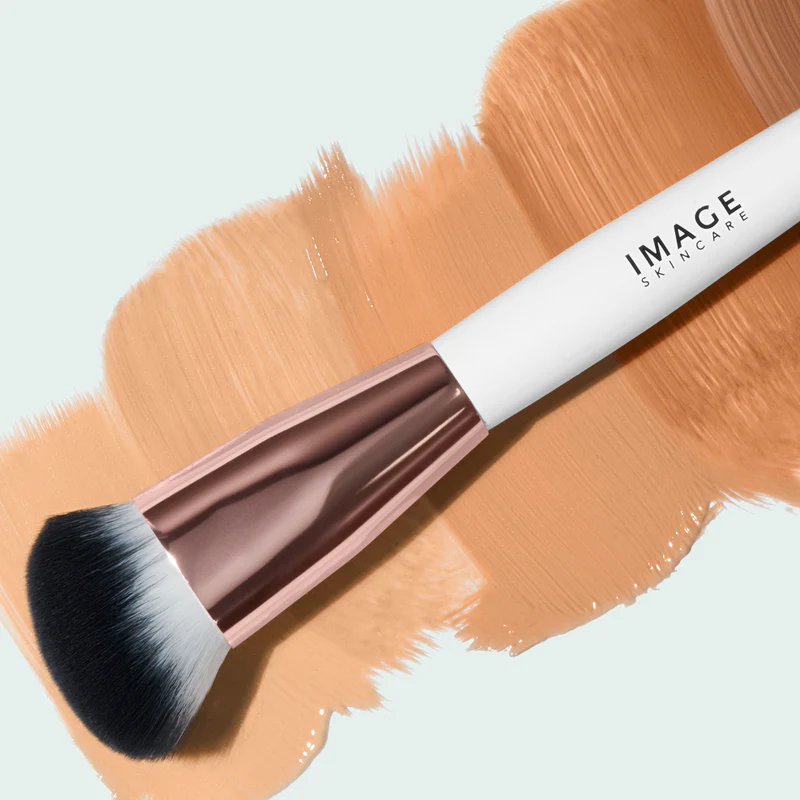 I_BEAUTY_flawless_foundation_brush_PDP_R02 i beauty flawless foundation brush pdp r02 Четка за фон дьо тен IMAGE Skincare I BEAUTY Flawless Foundation Brush